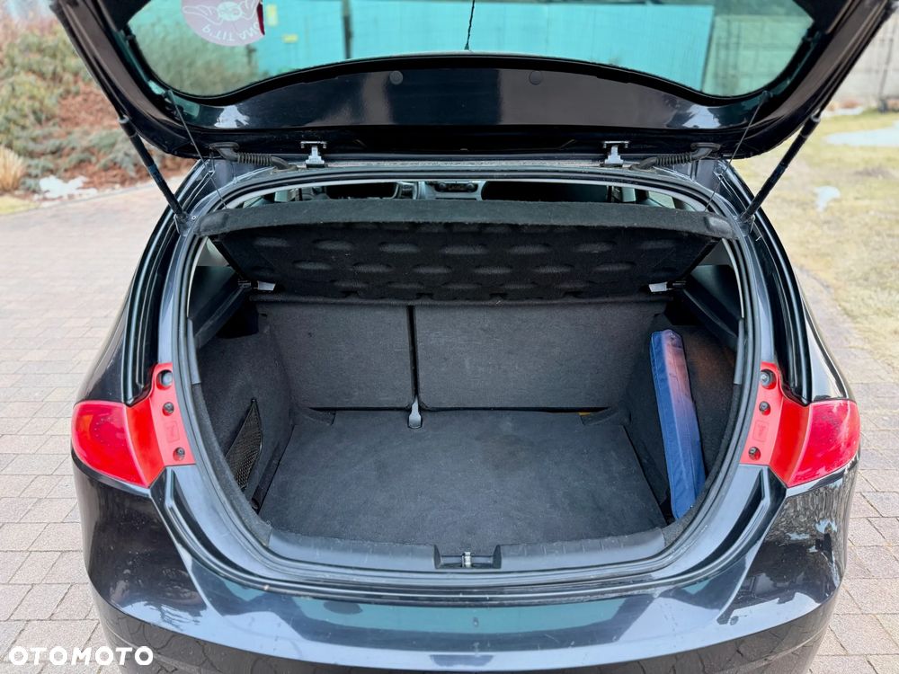 Seat Leon 2.0 TDI DPF Style - 17