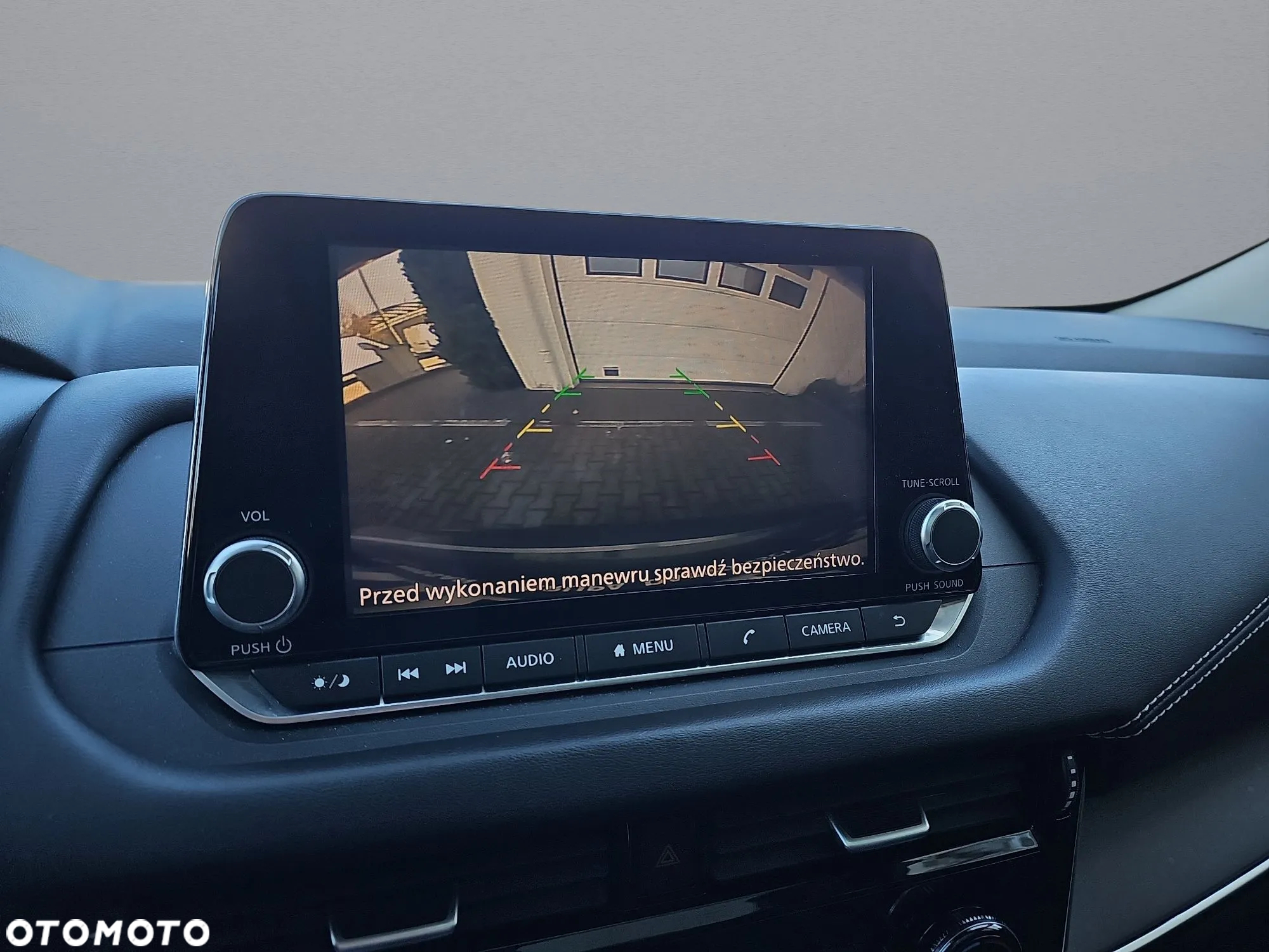 Nissan Qashqai 1.3 DIG-T mHEV N-Connecta - 25