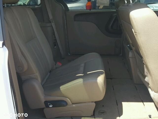 Chrysler Town & Country 2016