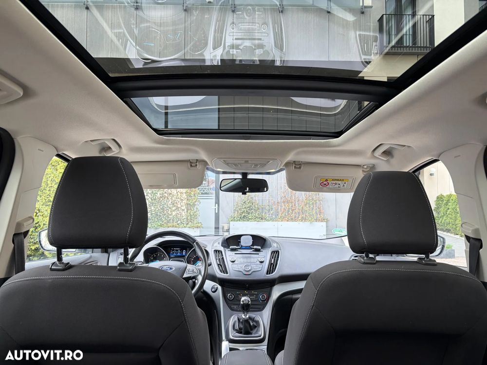 Ford Kuga - 9