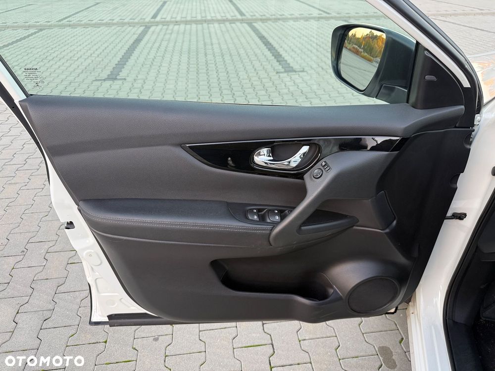 Nissan Qashqai 1.5 dCi DCT TEKNA+ - 16
