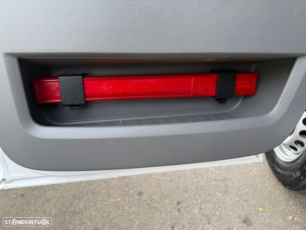 VW CRAFTER 35 2.0 TDI BLUEMOTION L3H3 140 CV - 31