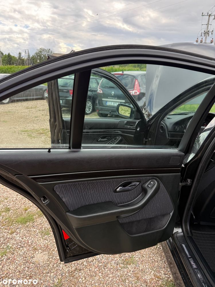 BMW Seria 5 - 17