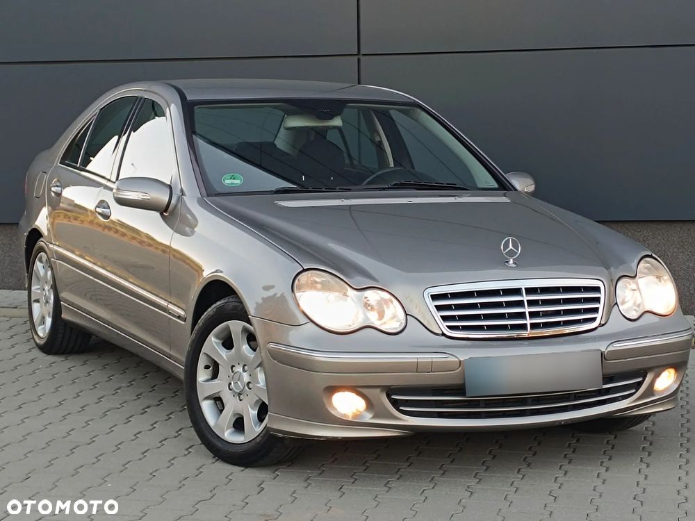 Mercedes-Benz Klasa C 200 Kompressor Automatik Elegance - 4