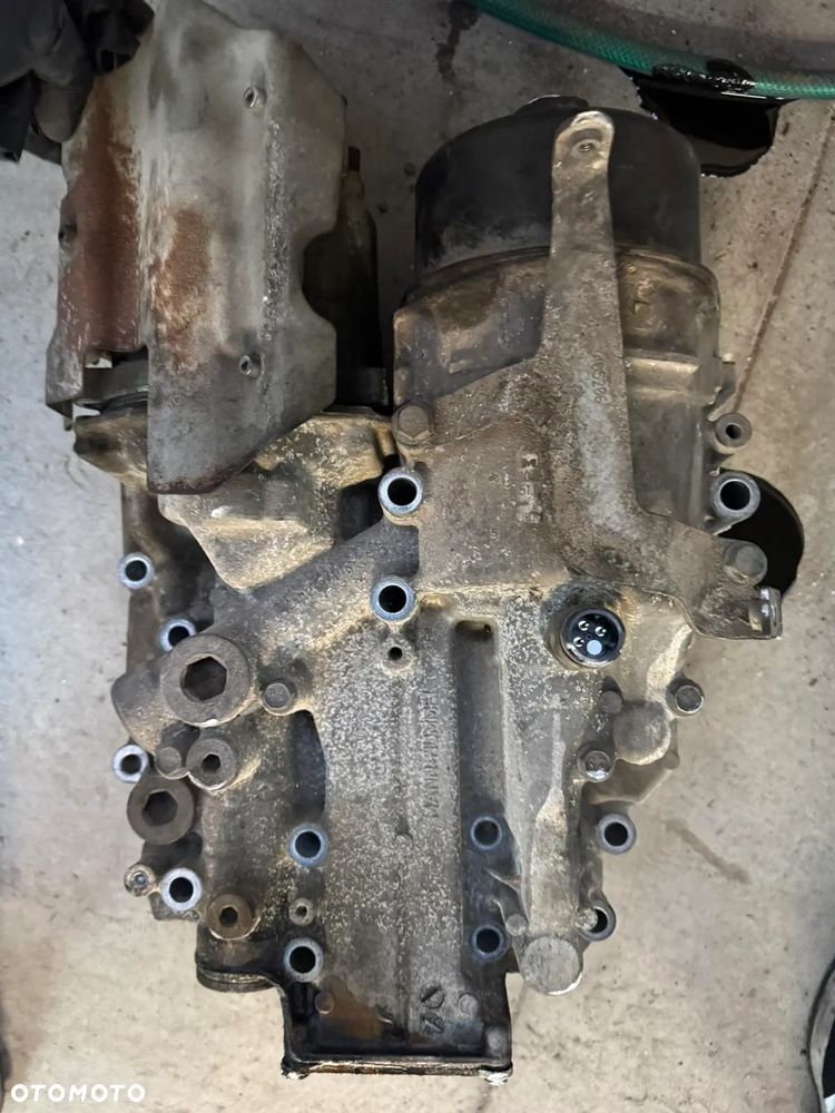 Podstawa filtra oleju MAN TGX - 1