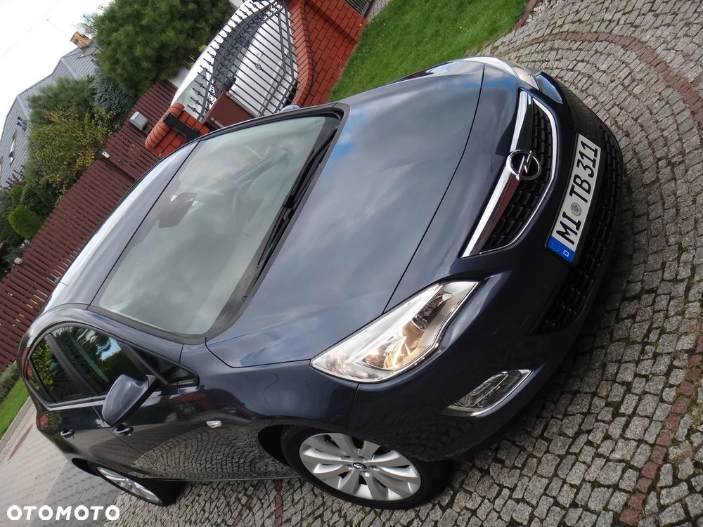 Opel Astra 1.6 Innovation - 1