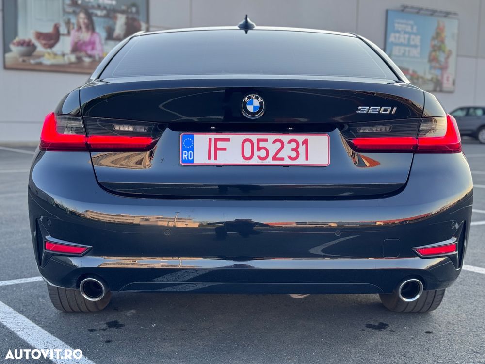 BMW Seria 3 320i Aut. Sport Line - 6