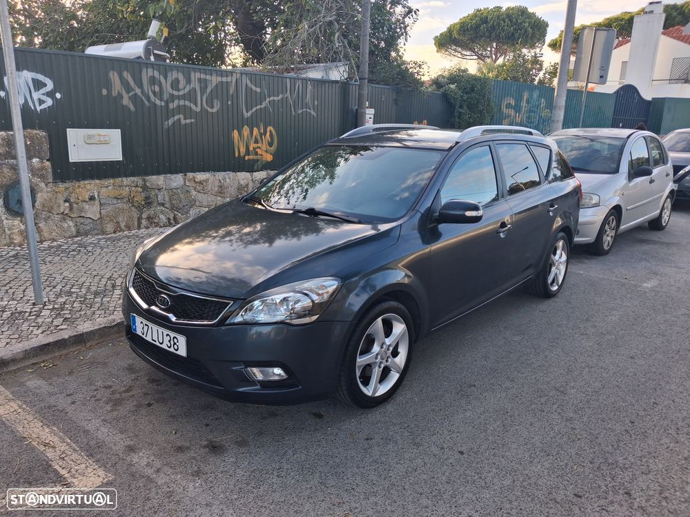 Kia Ceed SW 1.6 CRDi TX ISG - 1