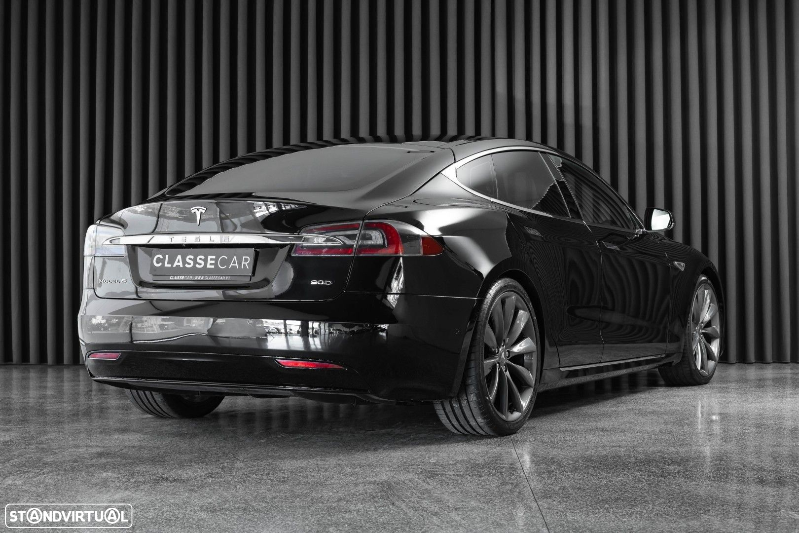 Tesla Model S 90D - 4