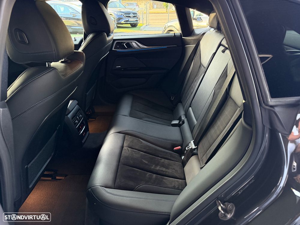 BMW i4 eDrive40 Pack Desportivo M Pro - 18