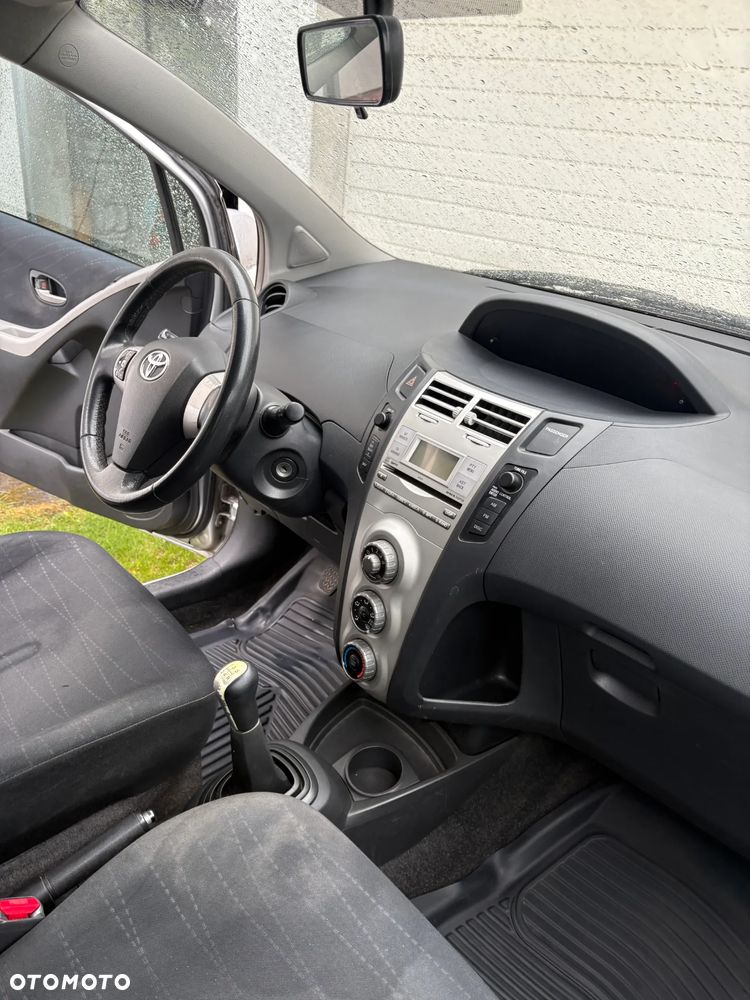 Toyota Yaris 1.4 D-4D Luna A/C - 8