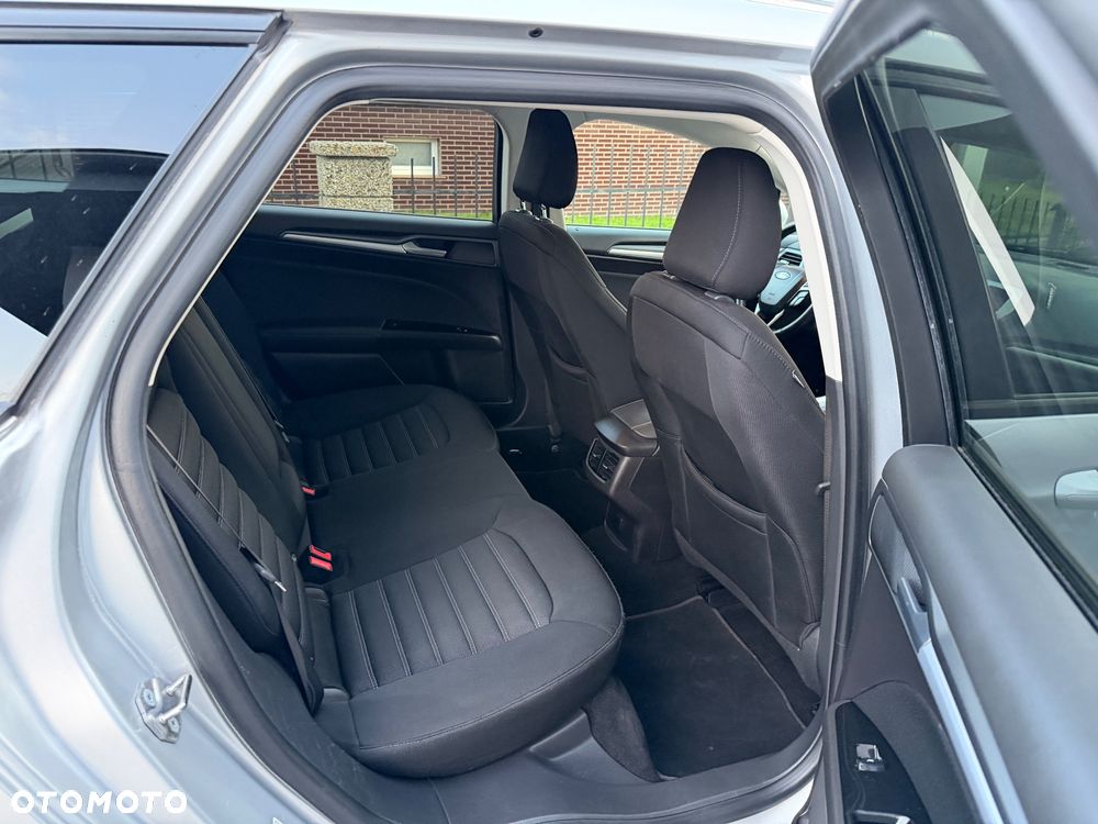 Ford Mondeo 2.0 TDCi Titanium PowerShift - 13