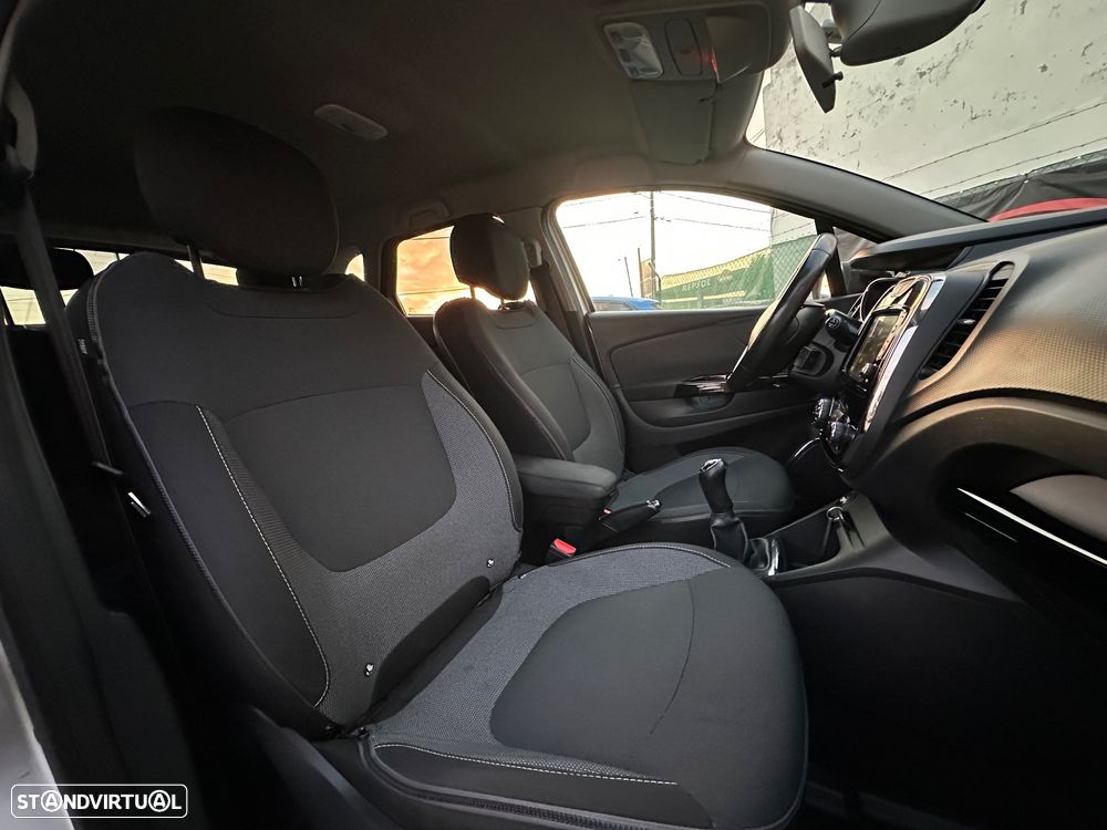 Renault Captur 1.5 dCi Exclusive - 6