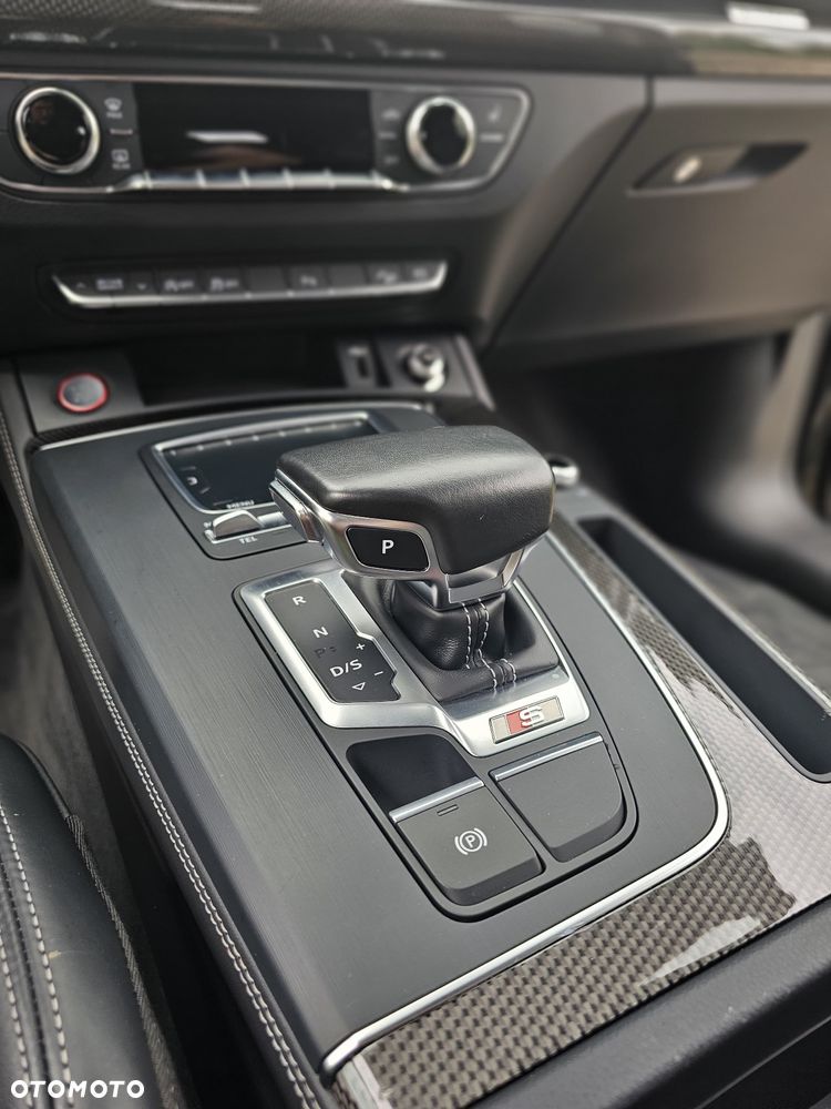 Audi SQ5 - 16