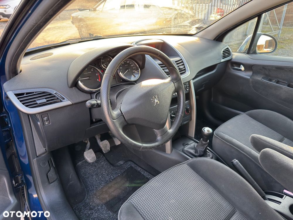 Peugeot 207 90 HDi FAP (Blue Lion) Tendance - 19