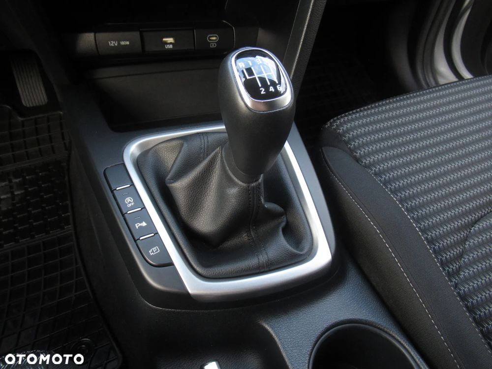 Kia Ceed 1.5 T-GDI M - 32