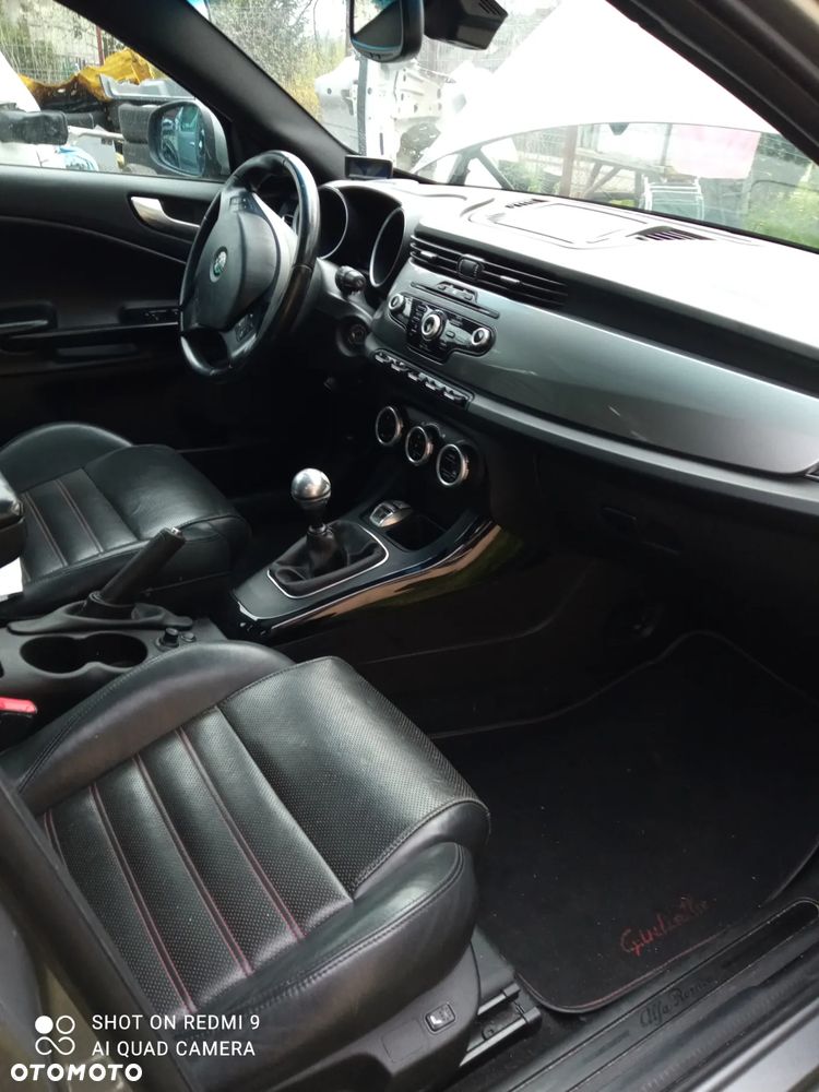 Alfa Romeo Giulietta 1.6 JTDM 16V - 10