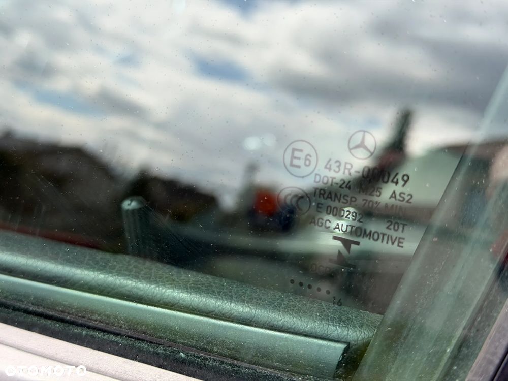 Mercedes-Benz Klasa A 180 d BlueEFFICIENCY Edition Style - 36