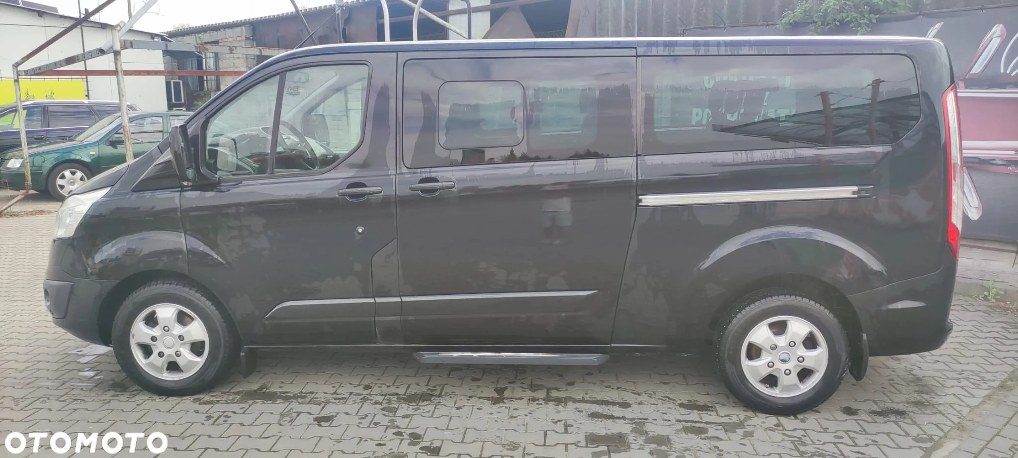 Ford Tourneo Custom - 3