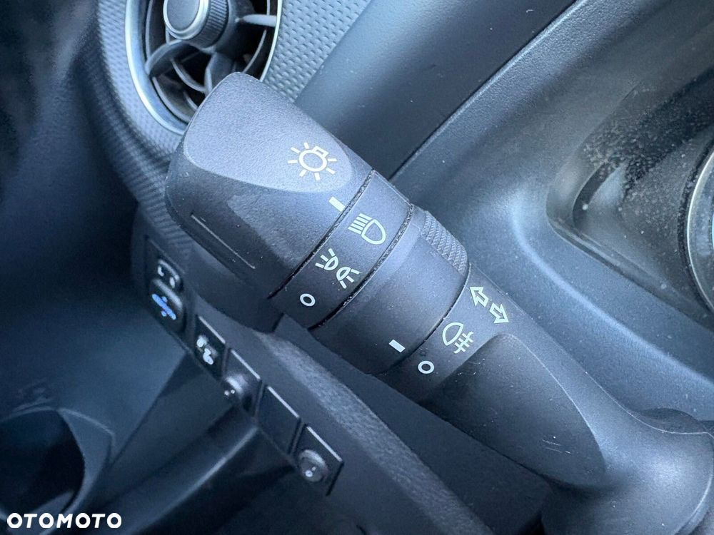 Toyota Auris 1.6 Active - 21