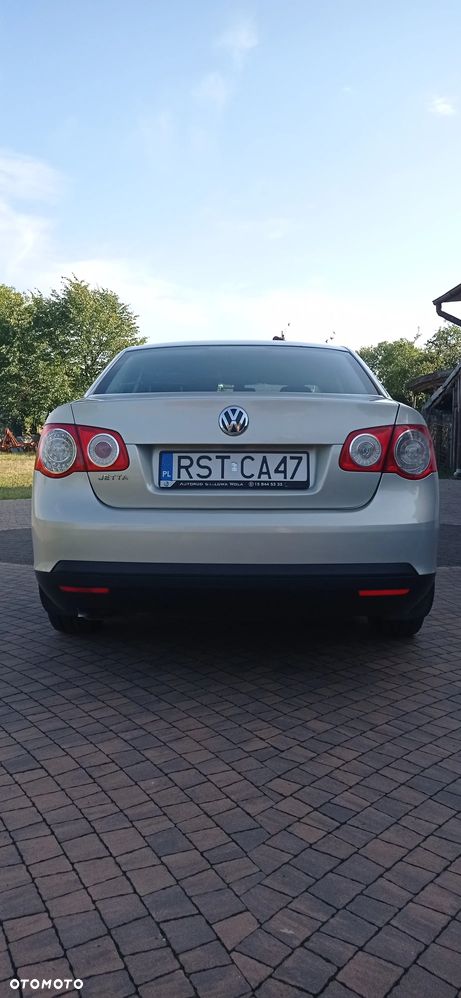 Volkswagen Jetta 1.4 TSI Trendline - 4