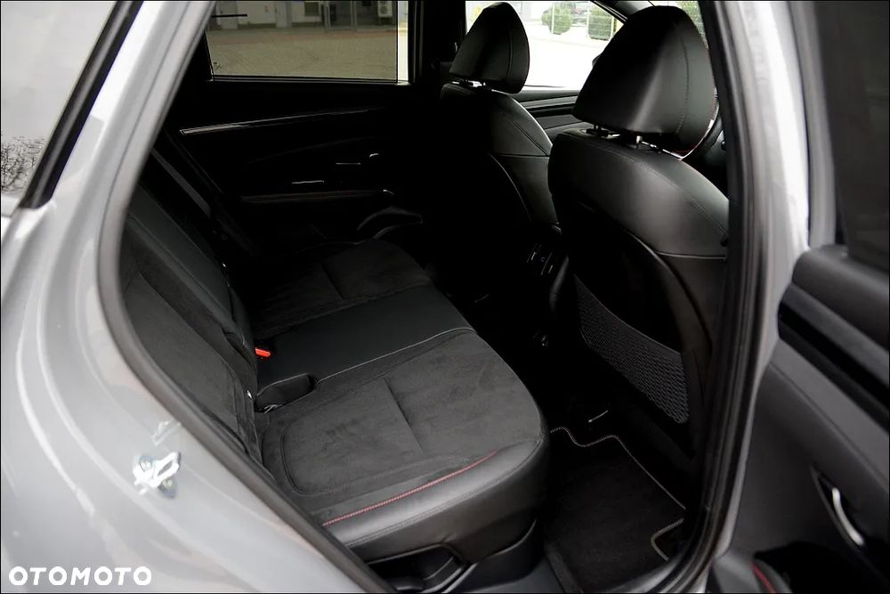 Hyundai Tucson 1.6 T-GDi HEV 2WD N Line - 24