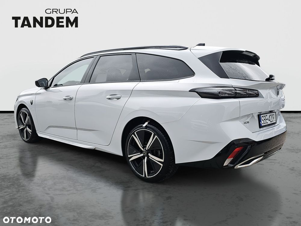 Peugeot 308 - 8