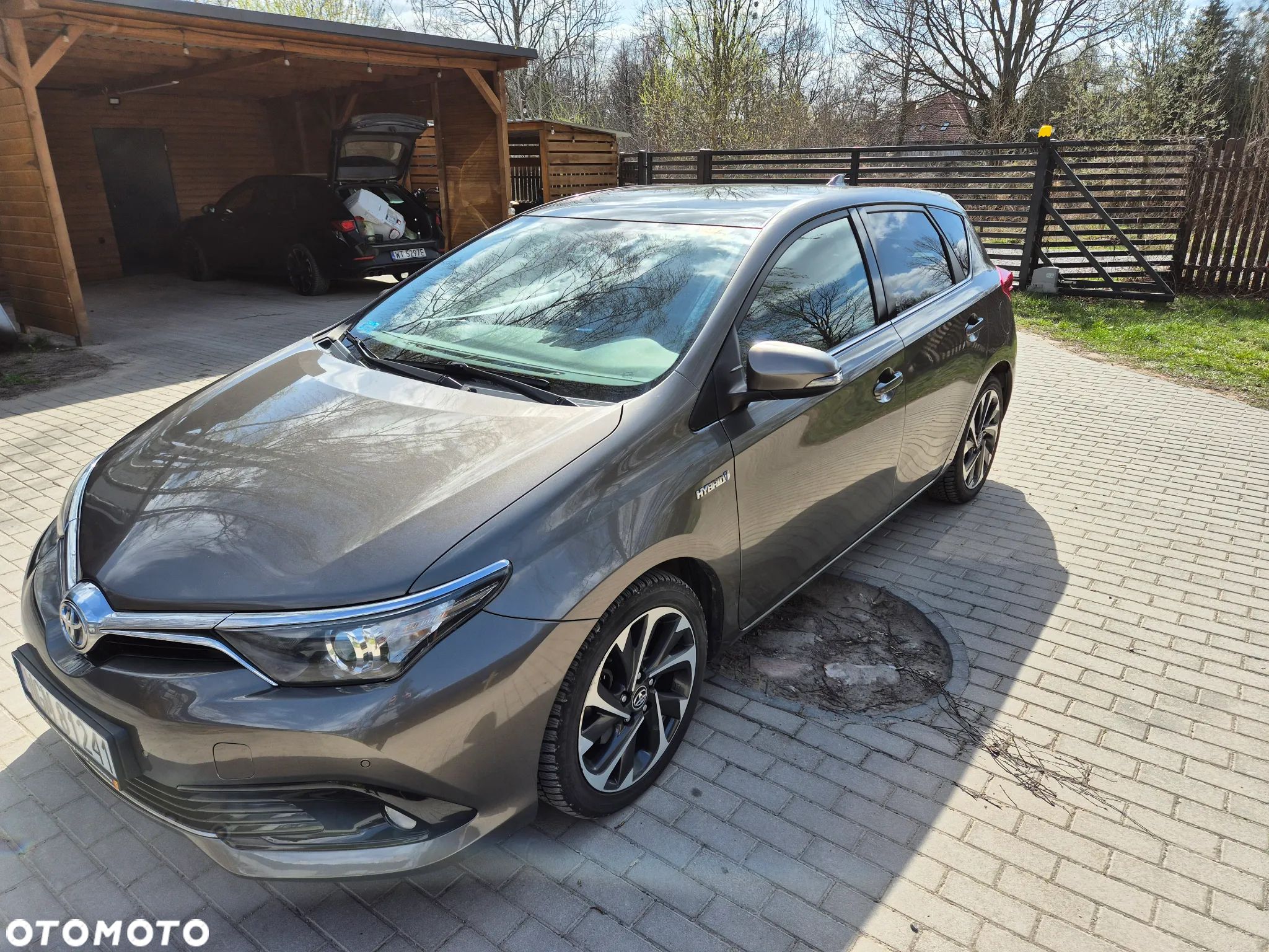 Toyota Auris Hybrid 135 Prestige - 1