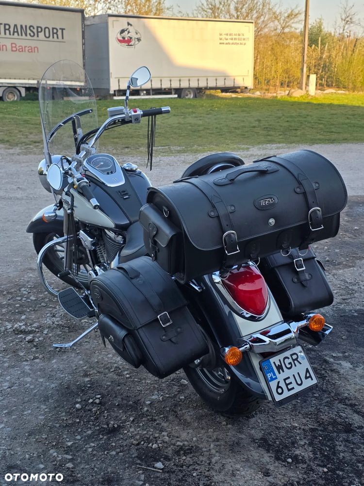Suzuki Intruder - 3