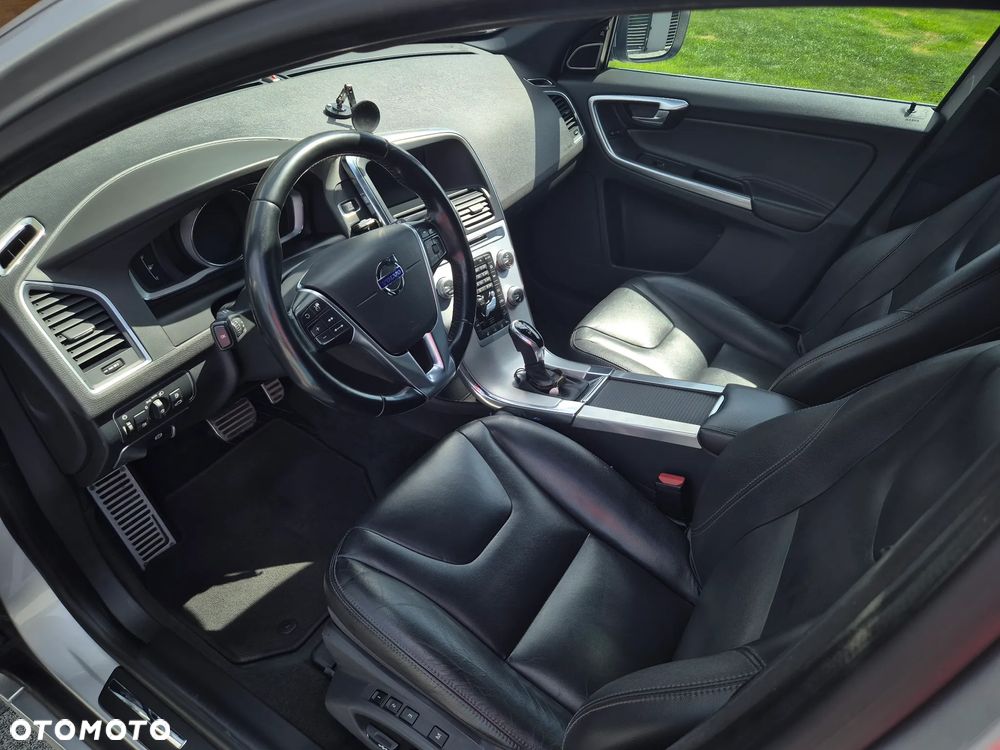 Volvo XC 60 D4 AWD Summum - 9