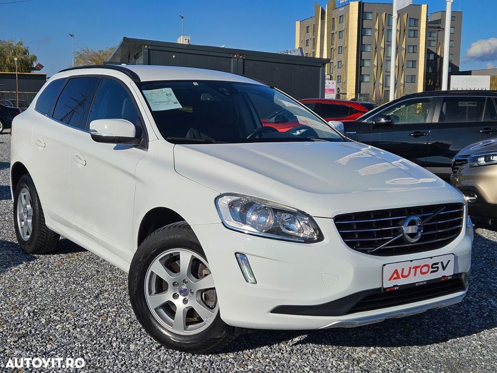 Volvo XC 60 D4 AWD Geartronic Momentum - 14