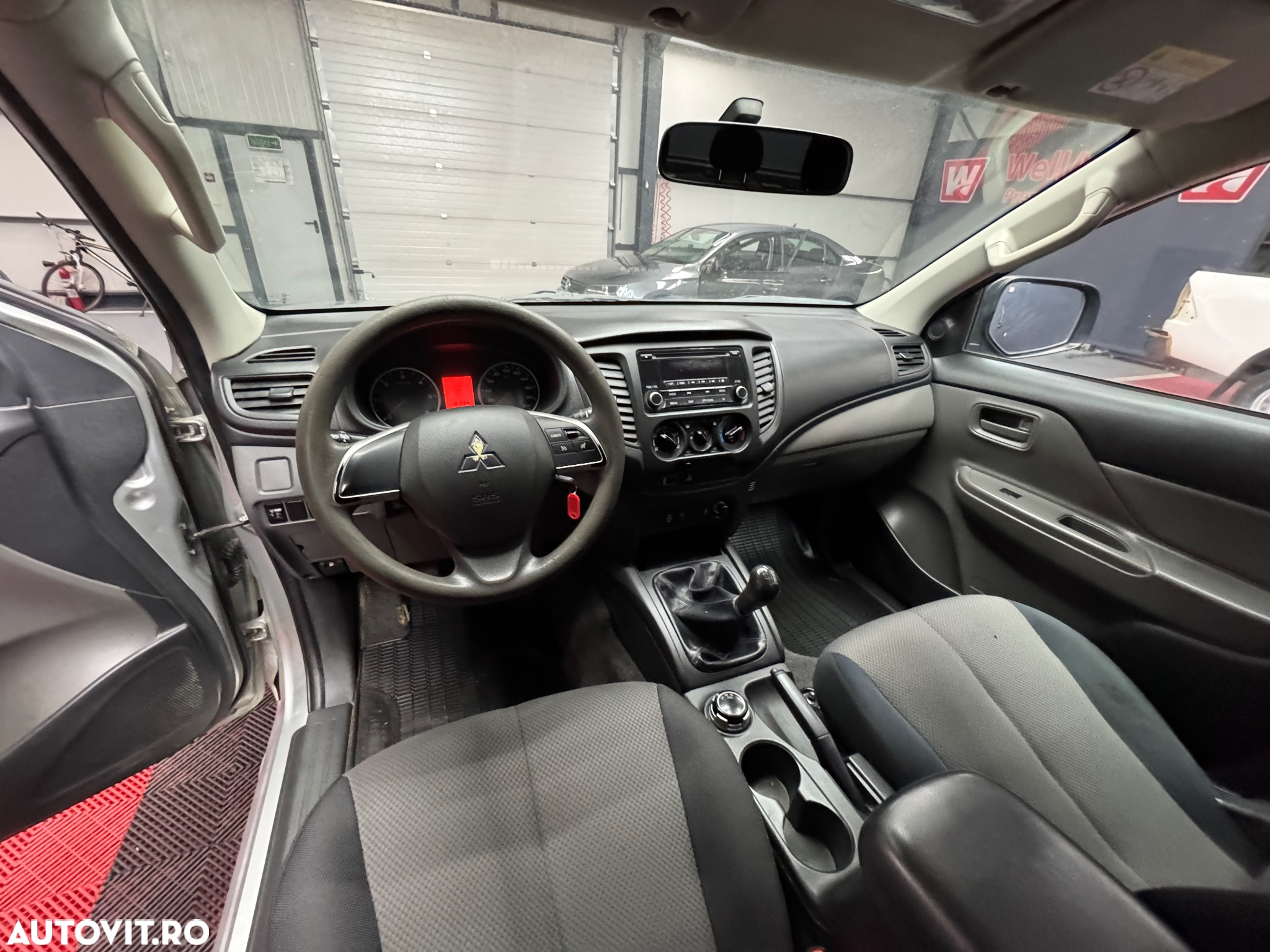Mitsubishi L200 - 12