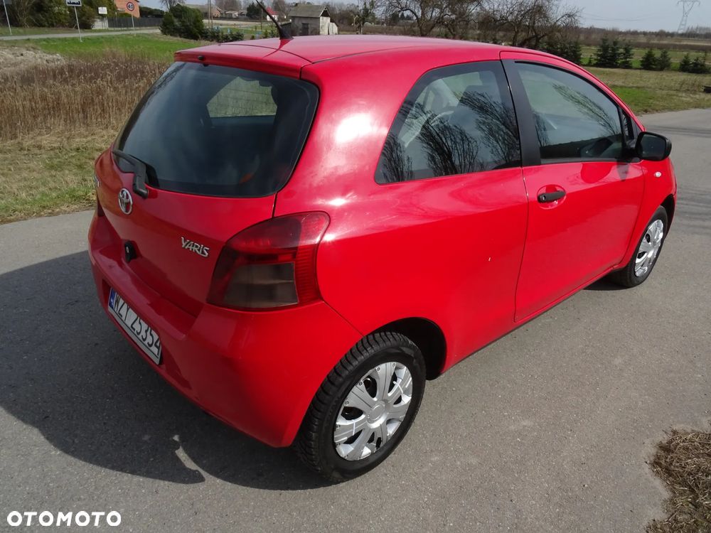 Toyota Yaris 1.0 Luna A/C - 4