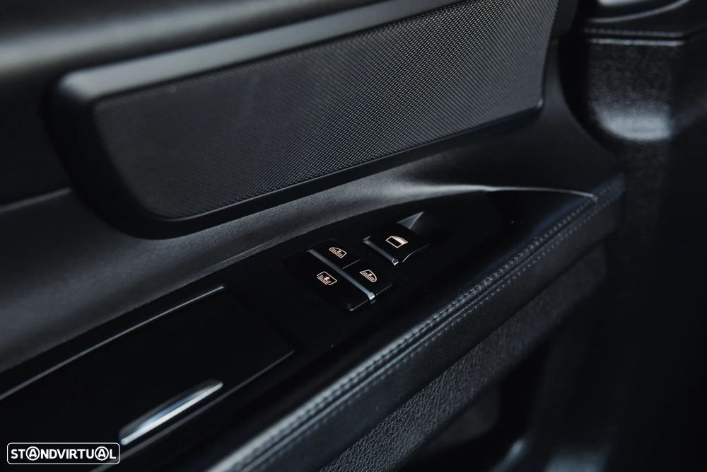 BMW 740 d Pack M - 27
