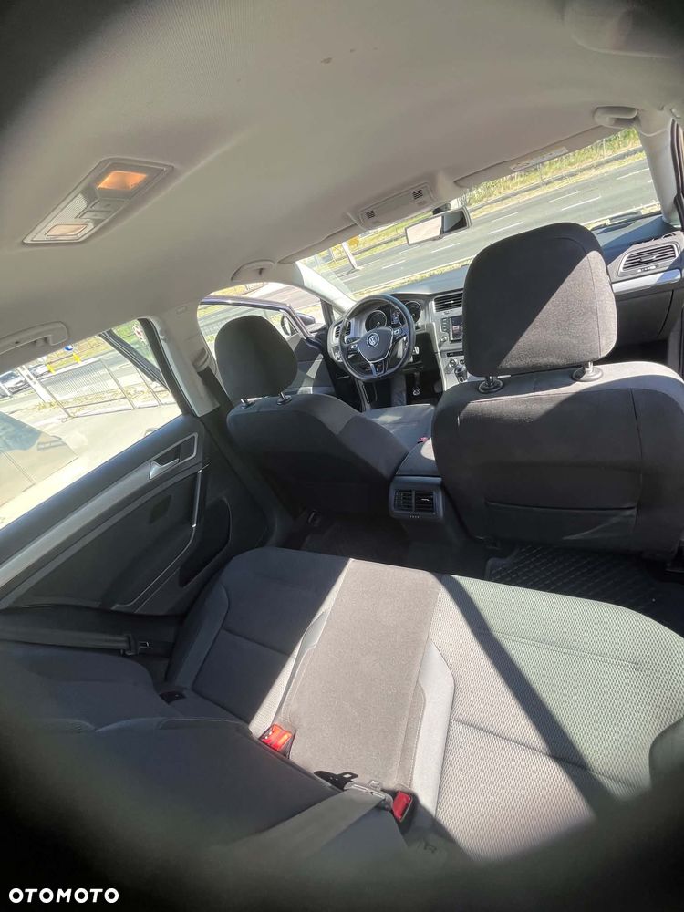 Volkswagen Golf 1.6 TDI BMT Comfortline - 10