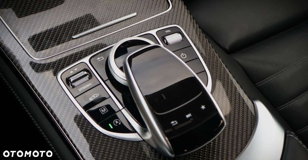 Mercedes-Benz GLC - 30