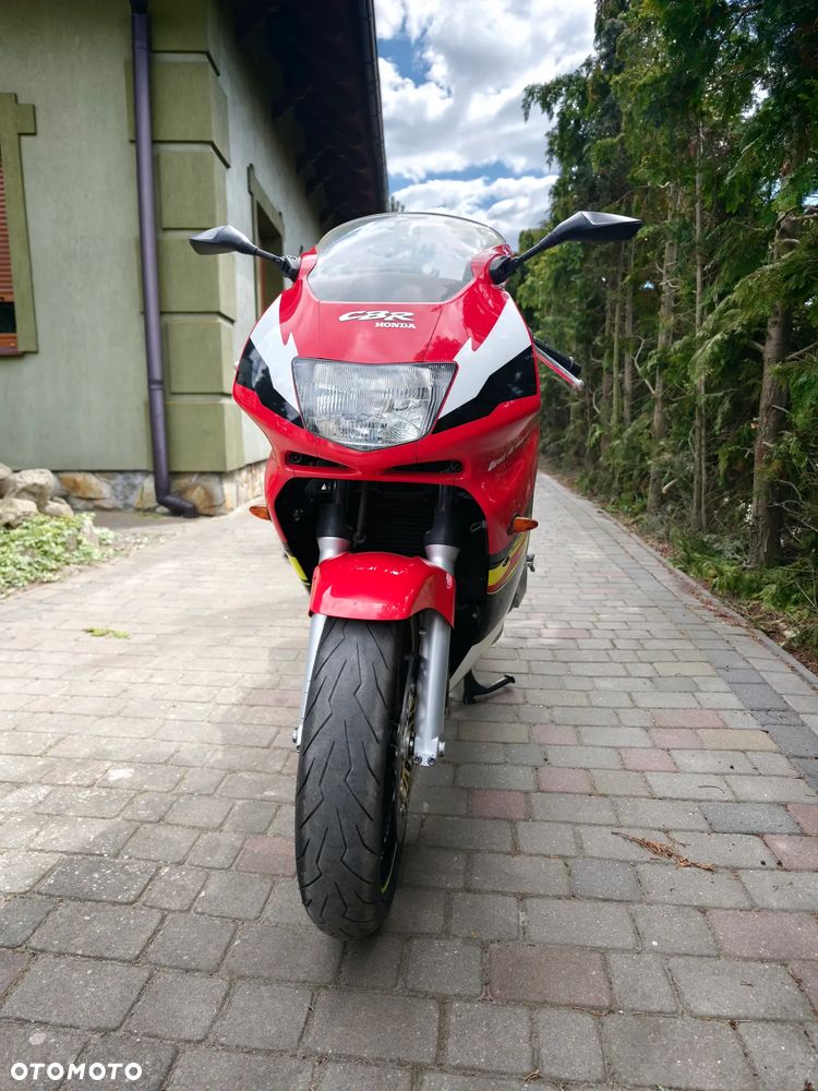 Honda CBR - 6