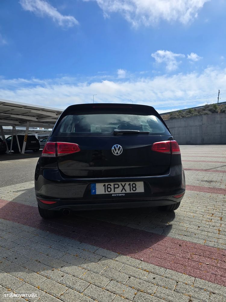 VW Golf 1.6 TDi BlueMotion Trendline - 4