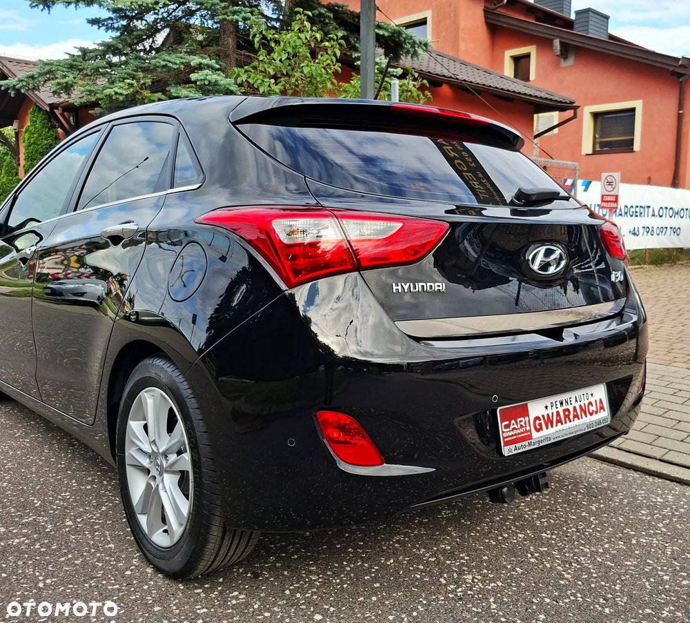 Hyundai i30 blue 1.6 CRDi Style - 13