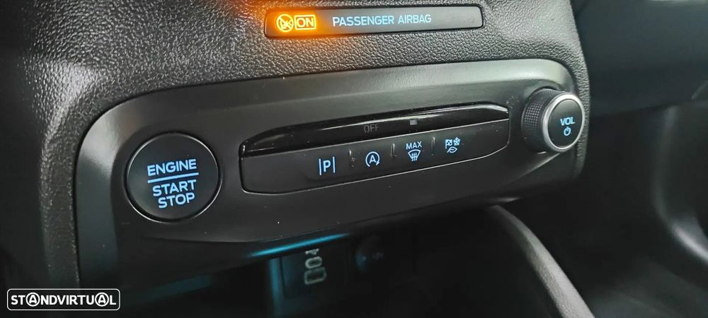 Ford Focus 1.0 EcoBoost MHEV ST-Line - 33