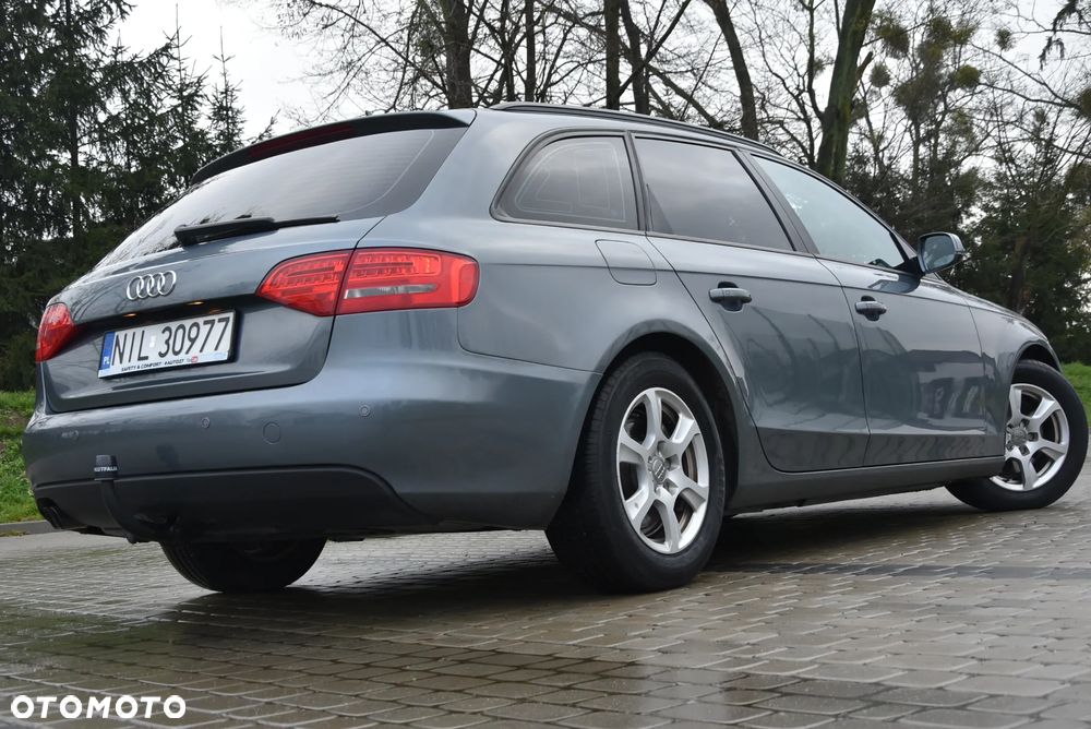 Audi A4 Avant 2.0 TDI ultra DPF Attraction - 4