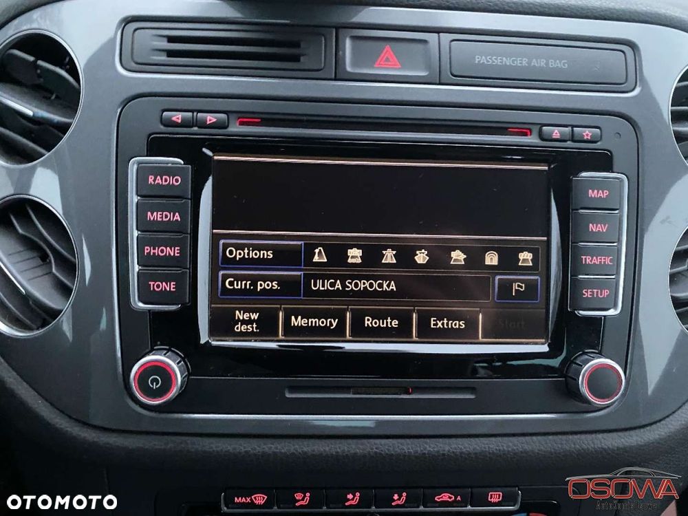 Volkswagen Tiguan - 32