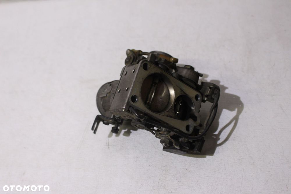 PRZEPUSTNICA VOLKSWAGEN PASSAT B3 SYNCRO G60  037164063AJ - 6