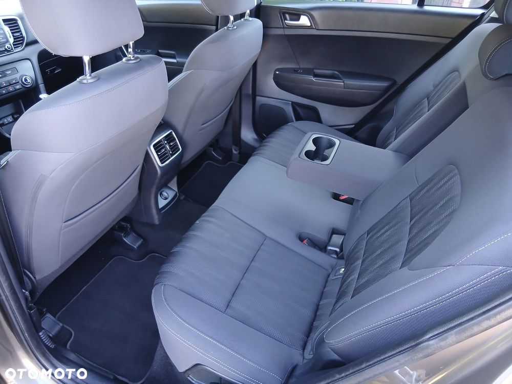 Kia Sportage 1.6 GDI 2WD Attract - 37