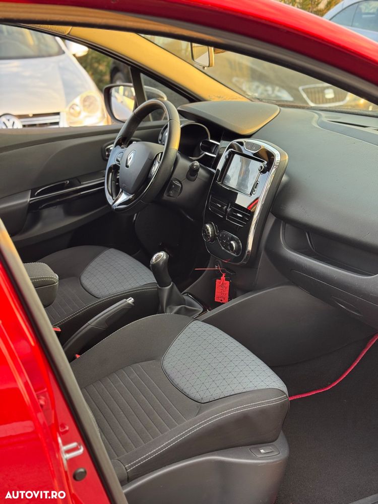 Renault Clio - 7