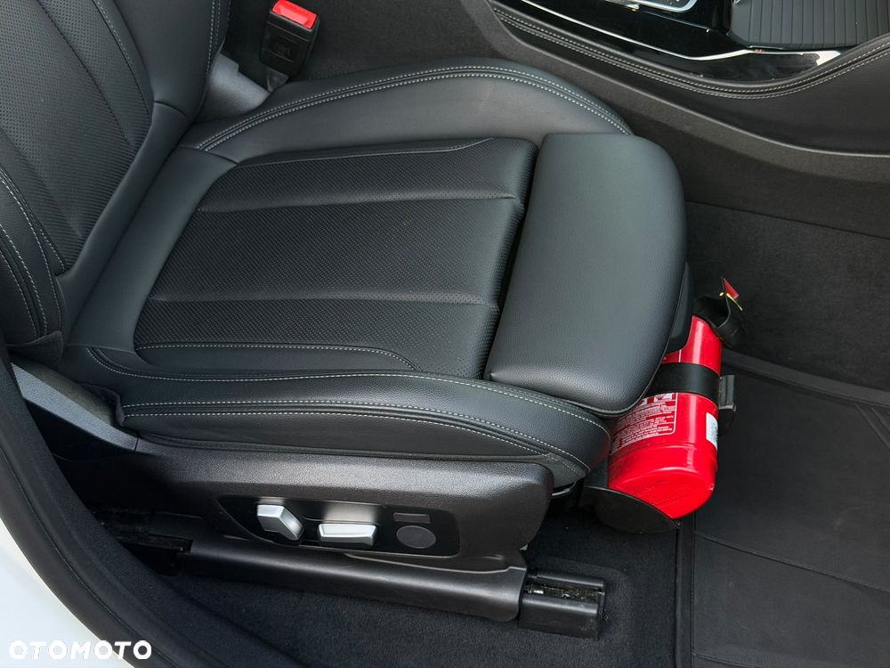 BMW X4 xDrive20i mHEV sport - 29