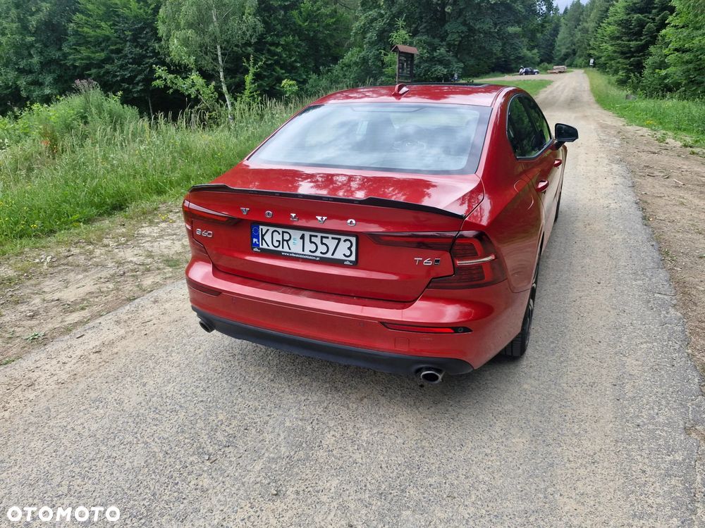 Volvo S60 T6 AWD Momentum Pro - 8
