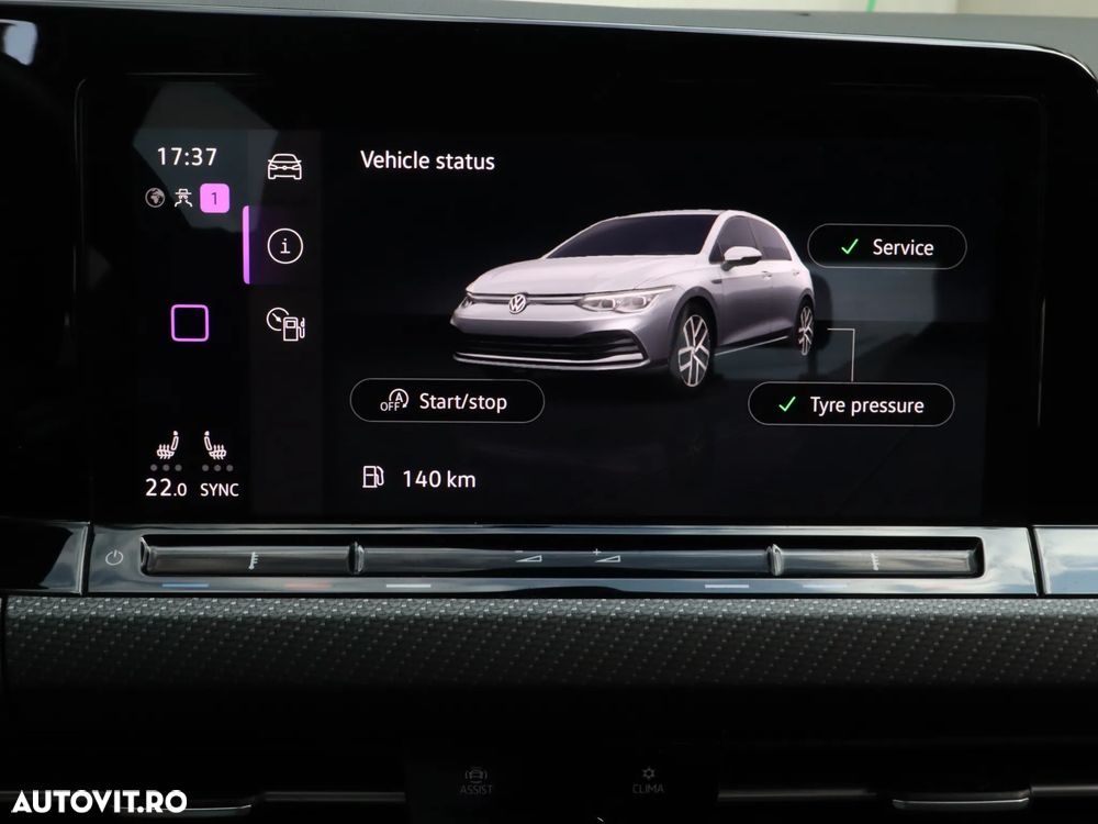Volkswagen Golf 1.5 eTSI ACT DSG MHEV R-Line - 32