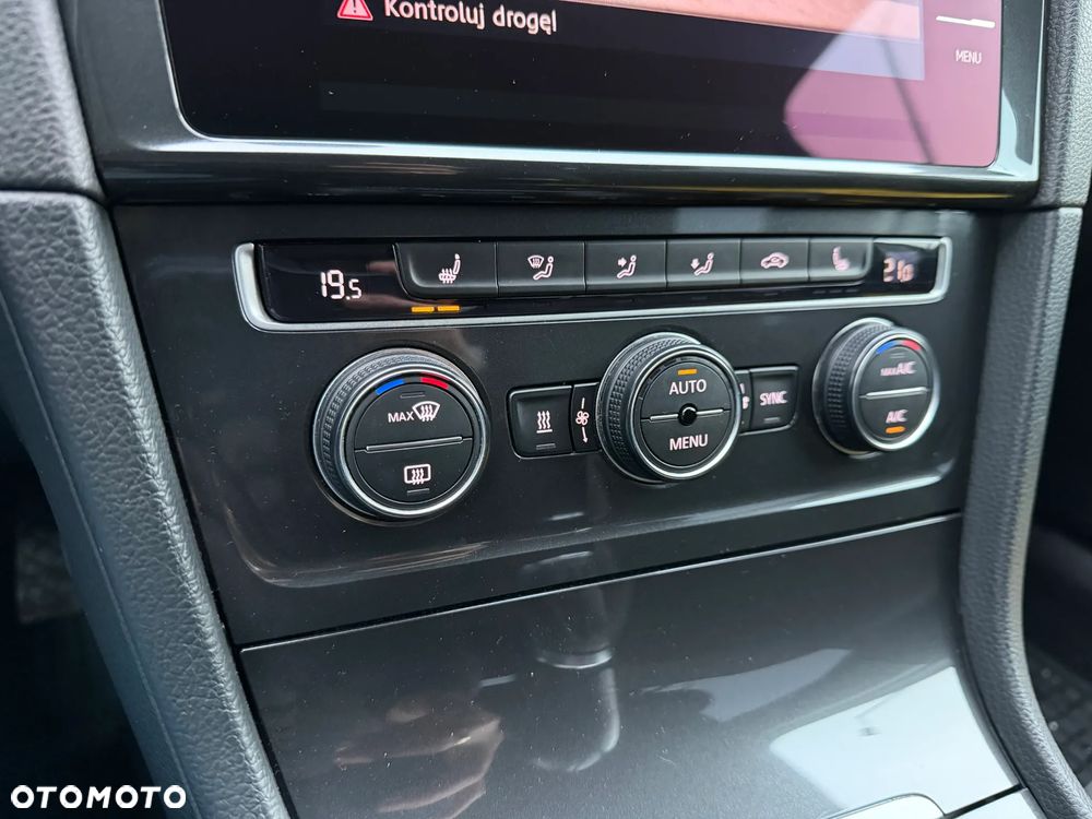 Volkswagen Golf 2.0 TDI (BlueMotion Technology) Highline - 28