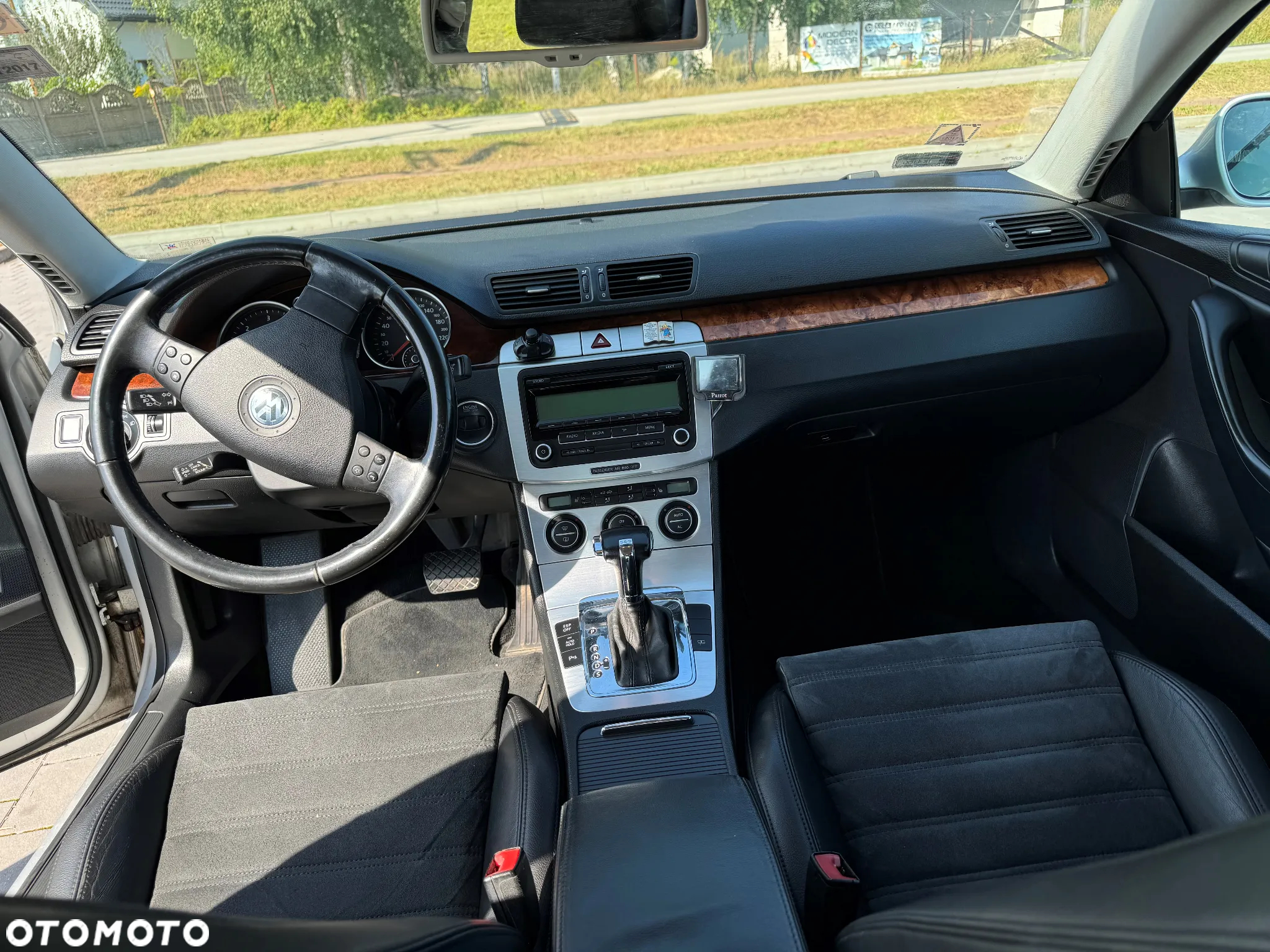 Volkswagen Passat 2.0 TDI Highline DSG - 8